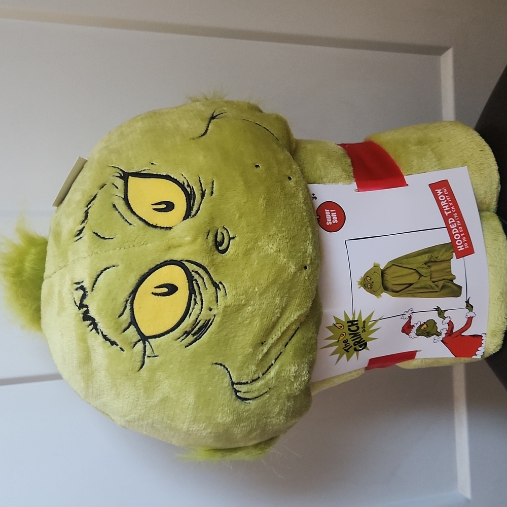 The Grinch Hooded Throw